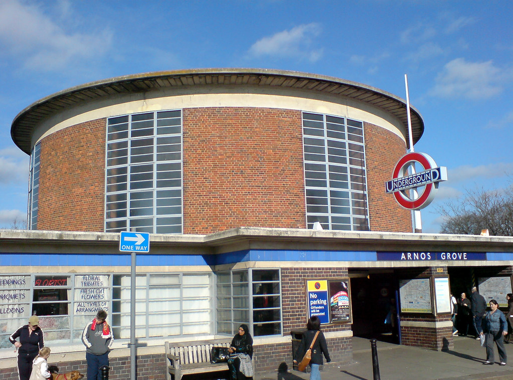 Arnos Grove, Greater London